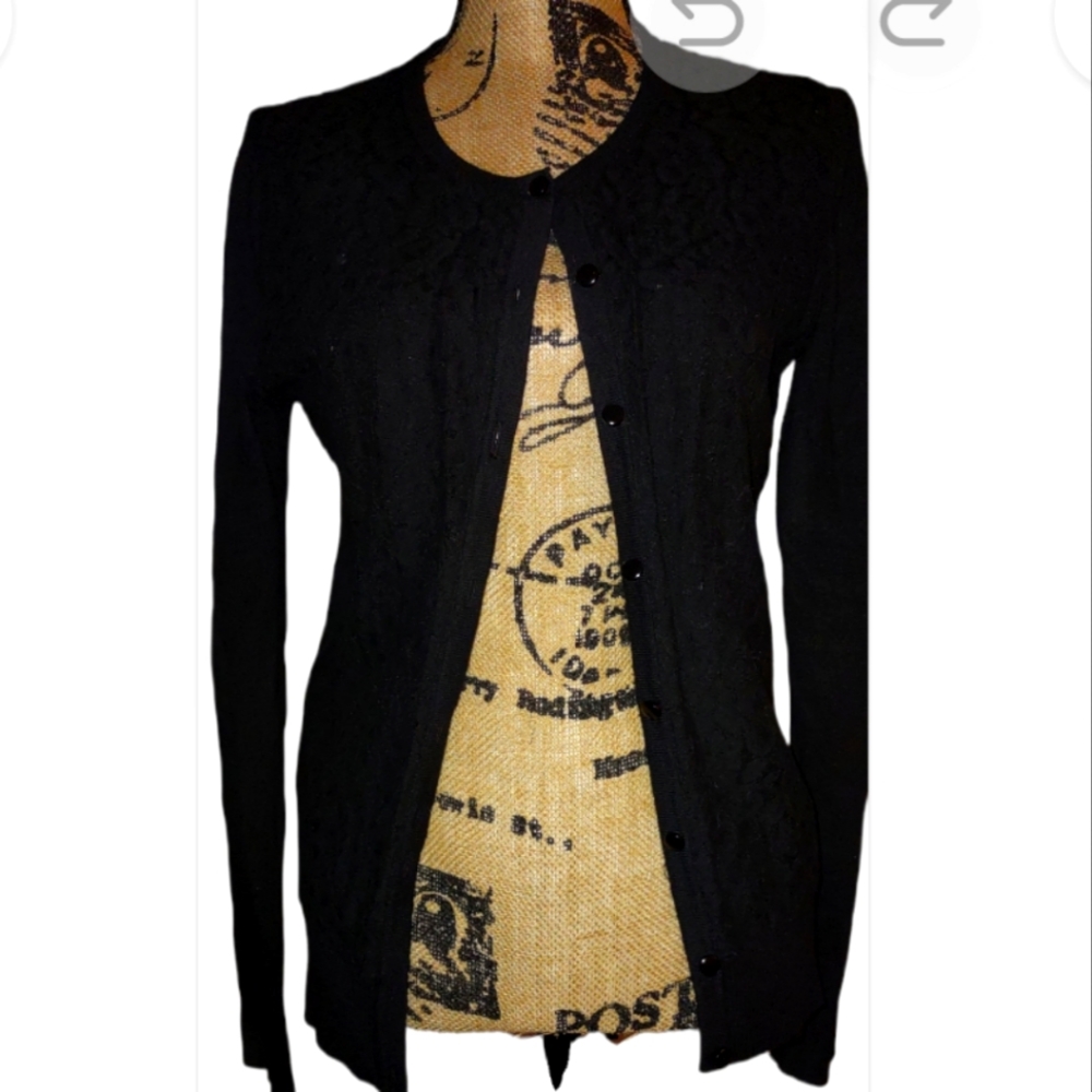 White house Black market cardigan